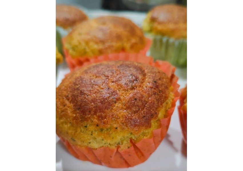 Muffin salati alla curcuma e moringa